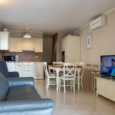 Beram Villa