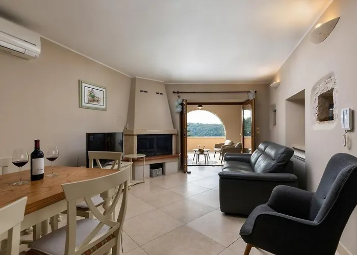 Villa Beram 빌라 파진