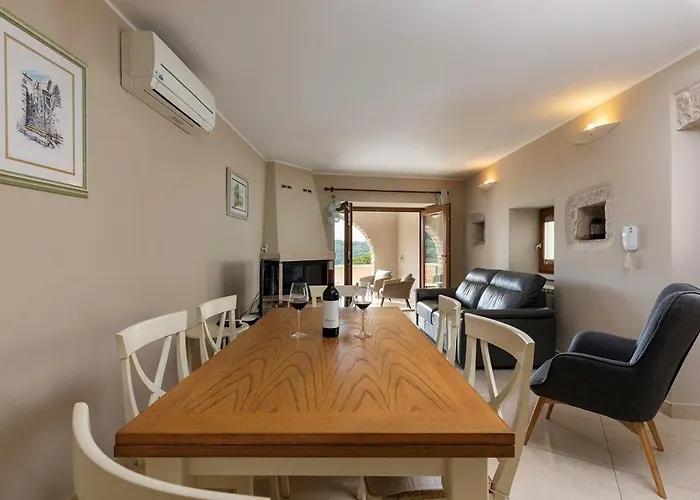 Villa Beram 빌라 *