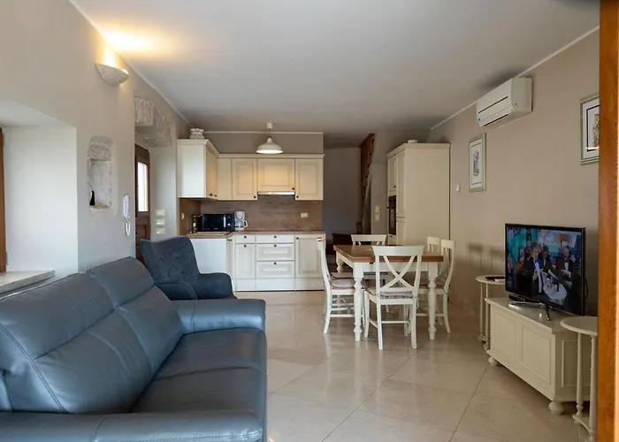 Villa Beram 빌라 파진